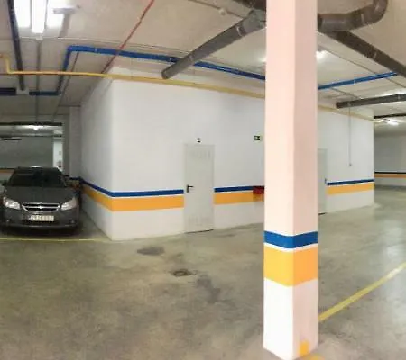 Apartamento Nuevo Con Wifi&garaje Gratis *